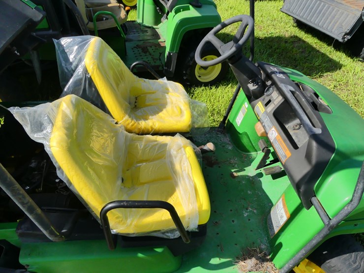 john-deere-gator-image-8