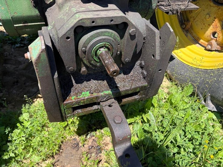 john-deere-2840-image-16