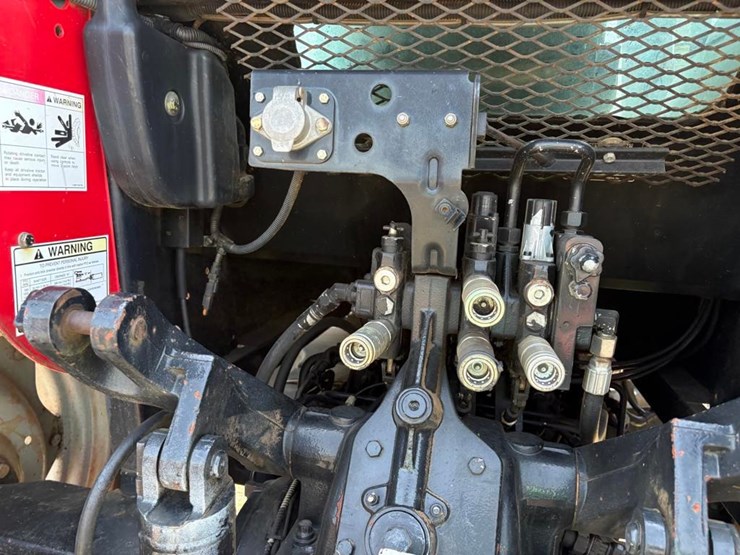 2008-massey-ferguson-5465-image-24