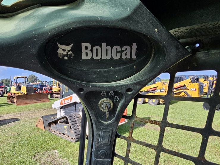 2018-bobcat-t450-image-16