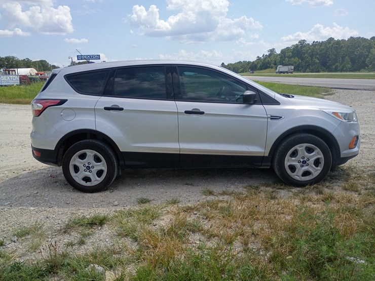 2017-ford-escape-image-9