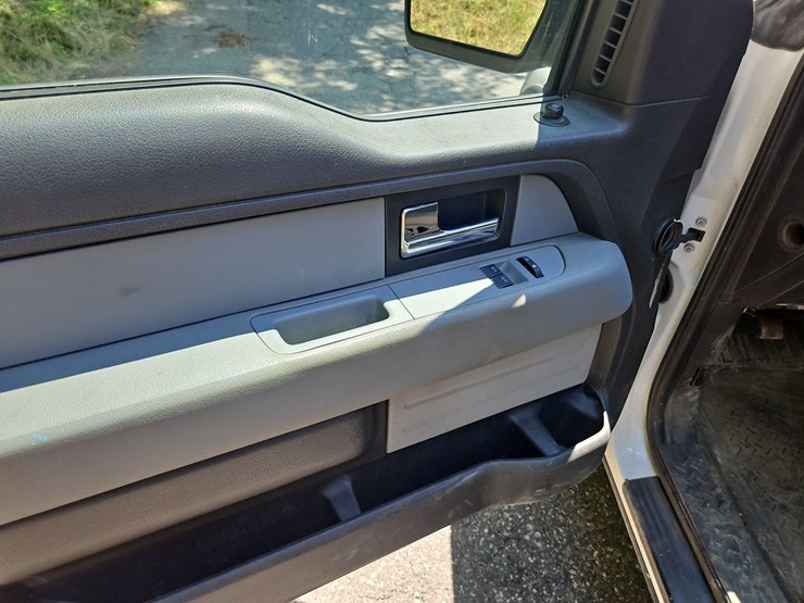 2014-ford-f150-image-18