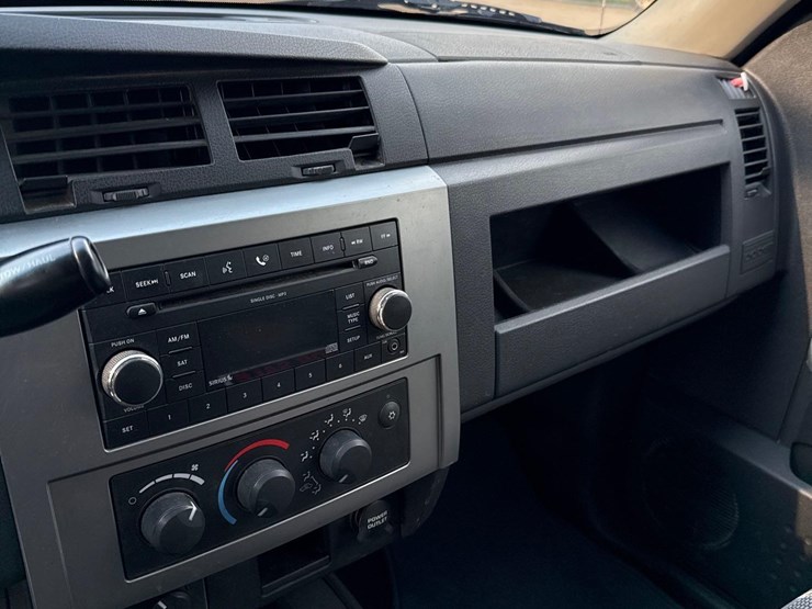 2008-dodge-dakota-image-35
