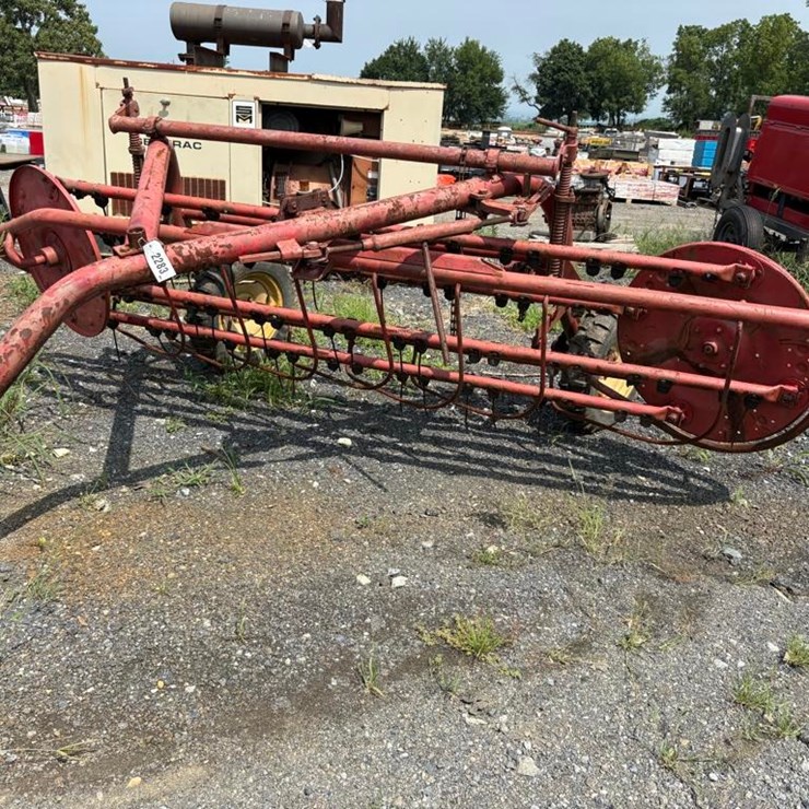 MASSEY-FERGUSON 37