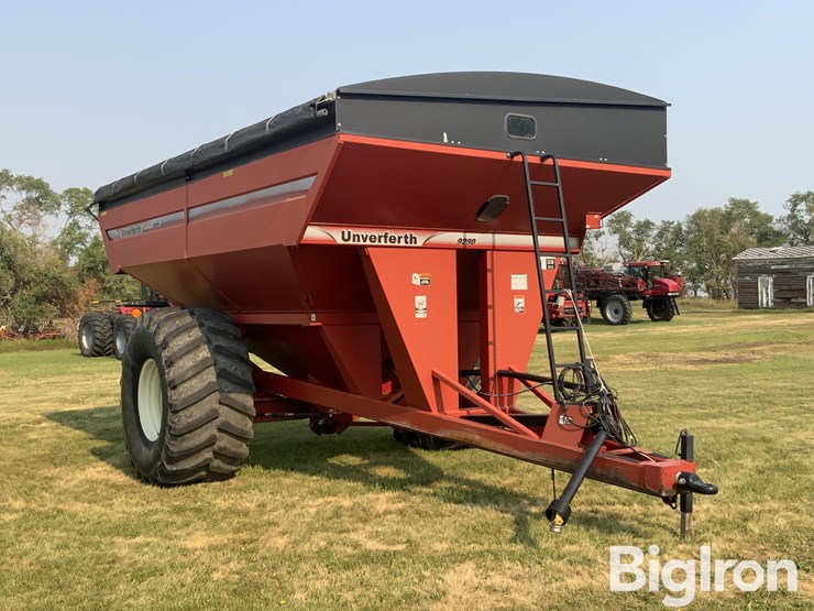 2007-unverferth-gc-9250-grain-cart-image-3