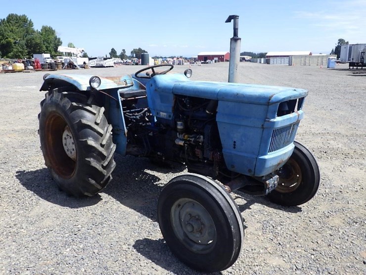 vtb-u-445-tractor-image-7