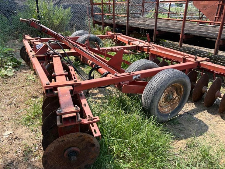 massey-ferguson-520-image-5