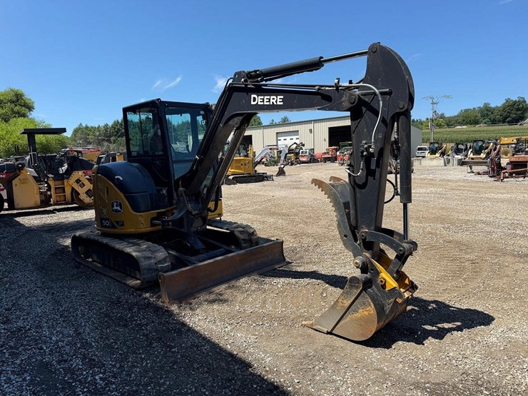 2023-john-deere-50p-mini-excavator-image-6