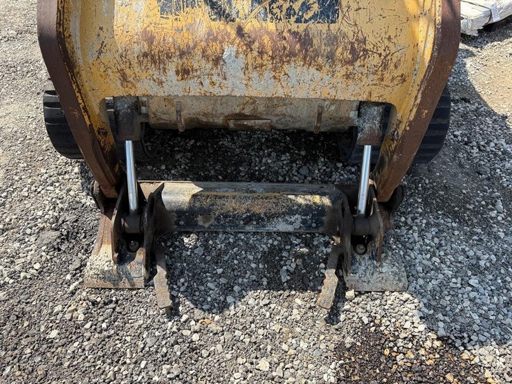 2007-caterpillar-257b2-image-13