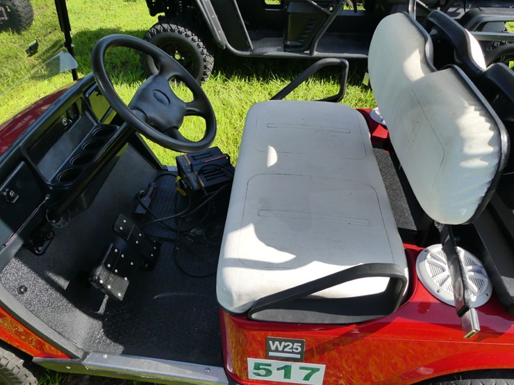 ez-go-golf-cart-image-8