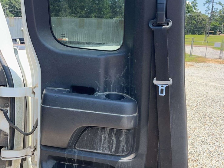 2018-nissan-titan-image-18