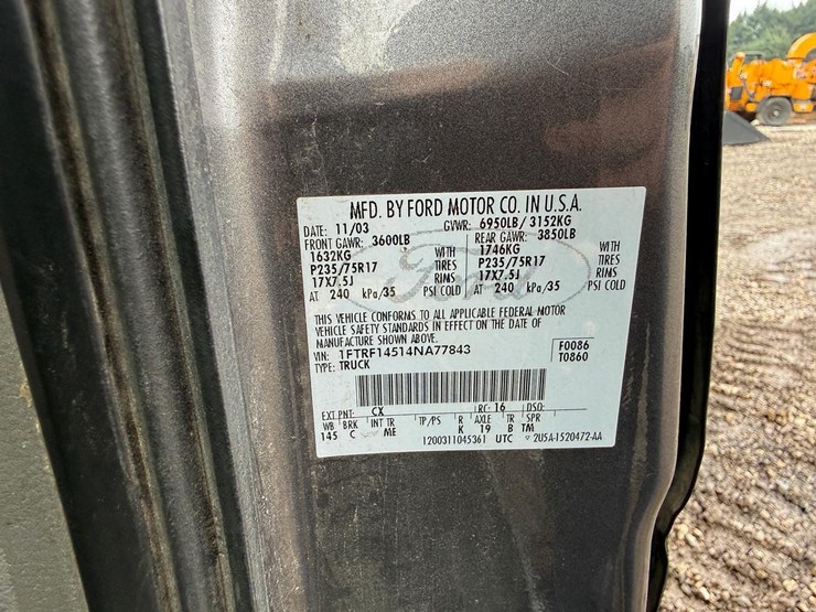 2004-ford-f150-image-24