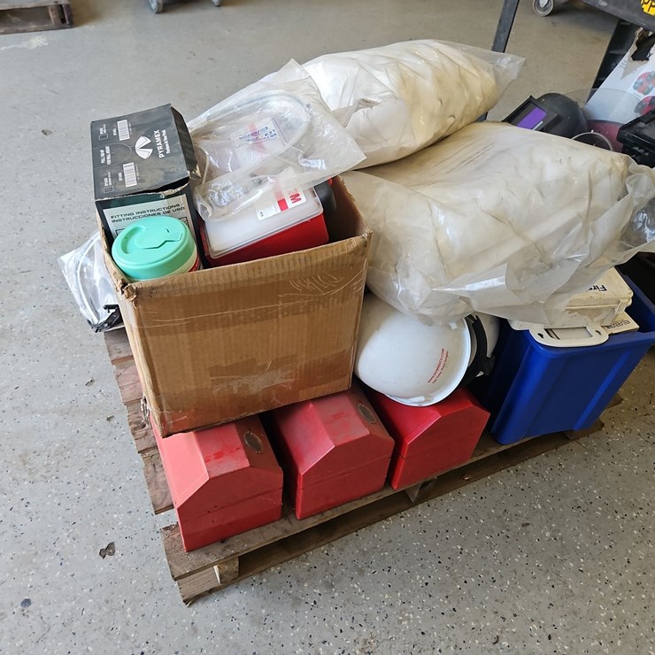 QUANTITY OF SAFETY EQUIPMENT
