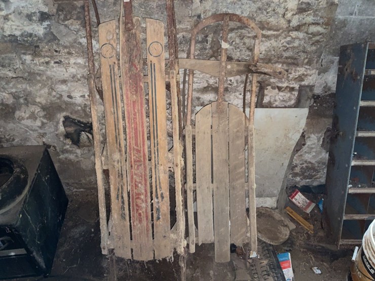 old-wooden-sleighs.-#264-image-1