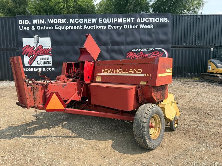 new-holland-565-image-4