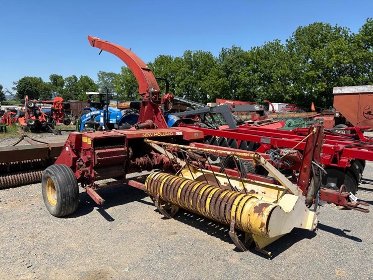 new-holland-782-image-2