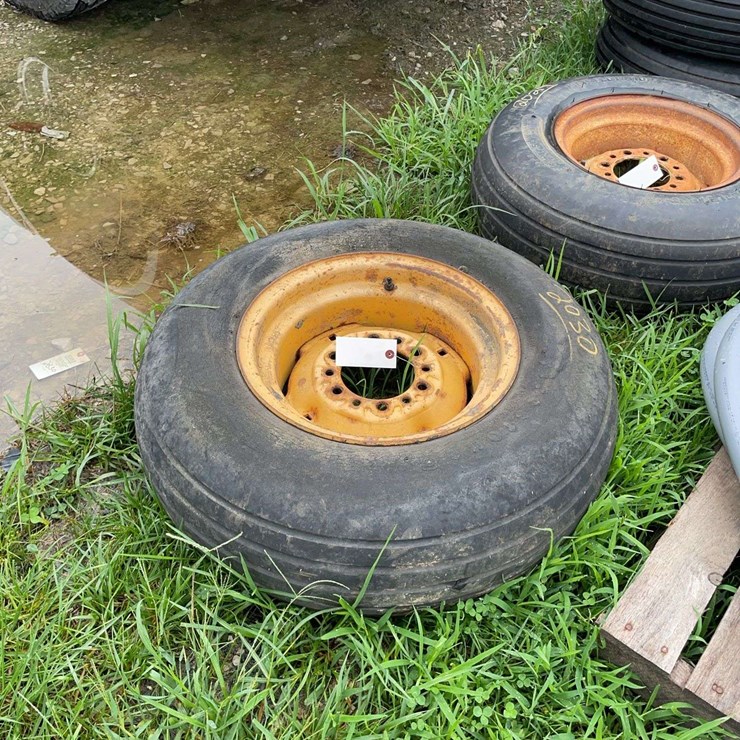 1- 9.5L-14L implement tire