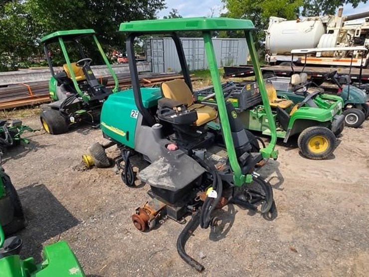 john-deere-3225c-image-2