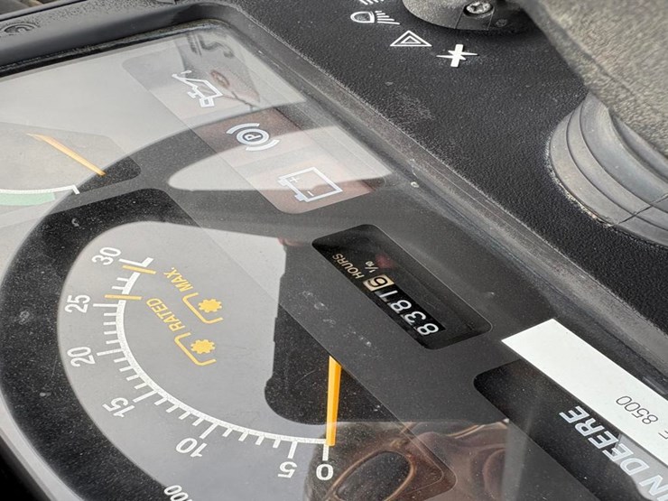 john-deere-790-image-11