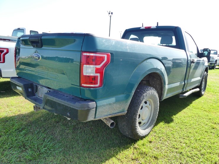 2019-ford-f150-xl-image-3