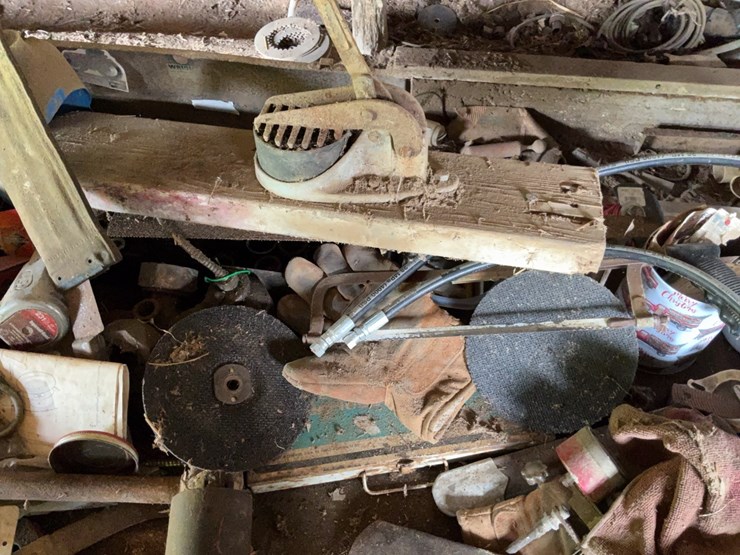 contents-of-work-bench,-miscellaneous-tools.-#276-image-5