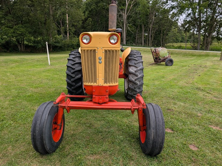case-730-tractor-image-7