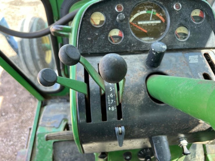 john-deere-4020-image-28