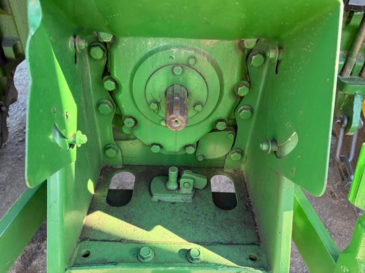 john-deere-5045e-image-13
