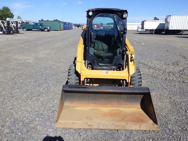 2014-caterpillar-226d3-image-8