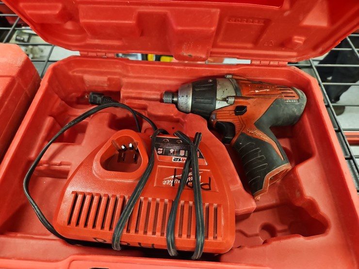 milwaukee-cordless-impact-driver-image-1