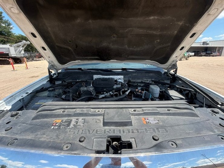 2017-chevrolet-2500-image-54