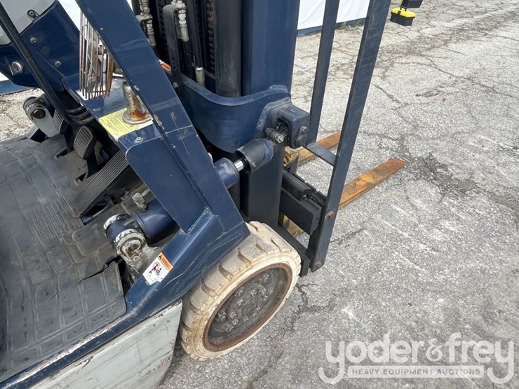komatsu-fg25st-11-image-31