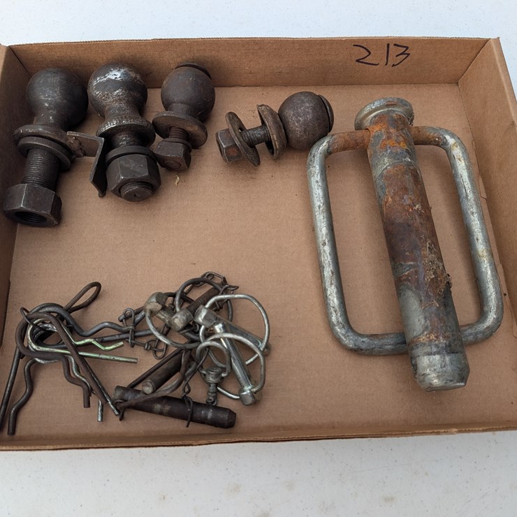 Trailer balls, large hitch pin, assortment of hitch clips. #213