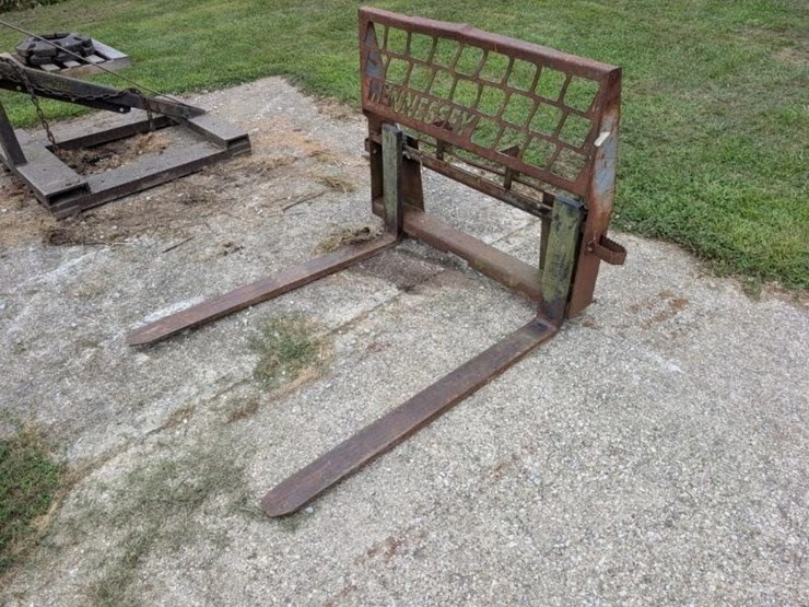 pallet-forks-image-1