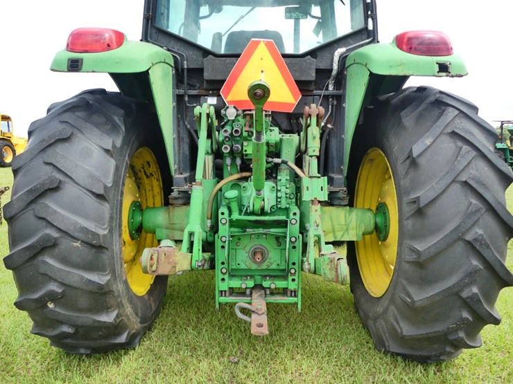 john-deere-6215-image-5