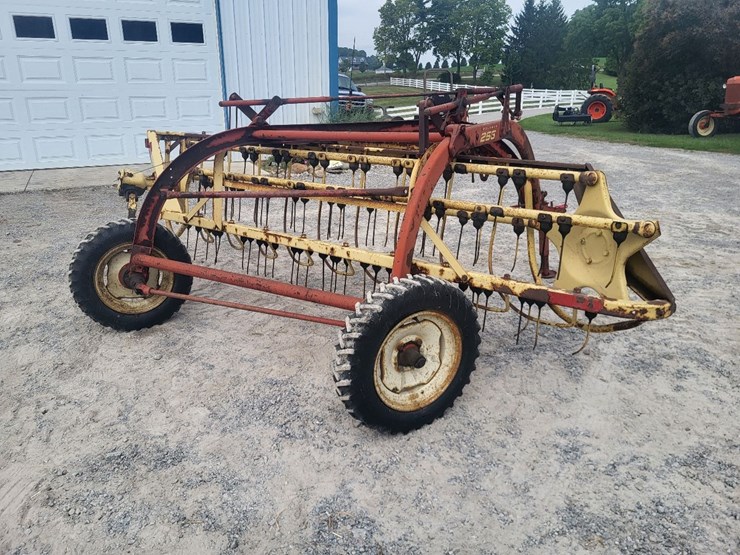new-holland-256-image-5