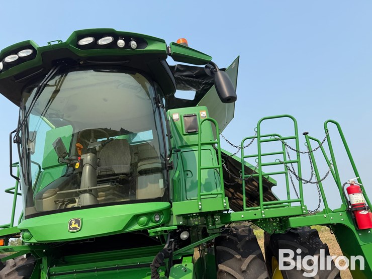 2021-john-deere-s780-image-10