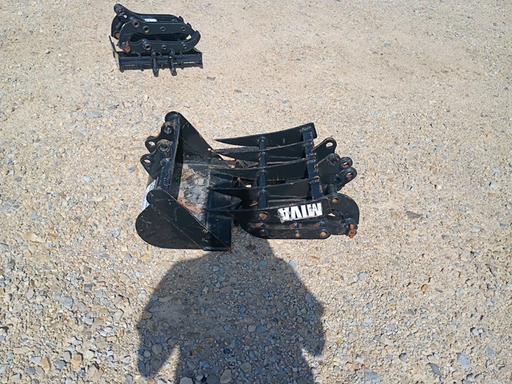 #26112-•-mini-excavator-attachment-set-image-3