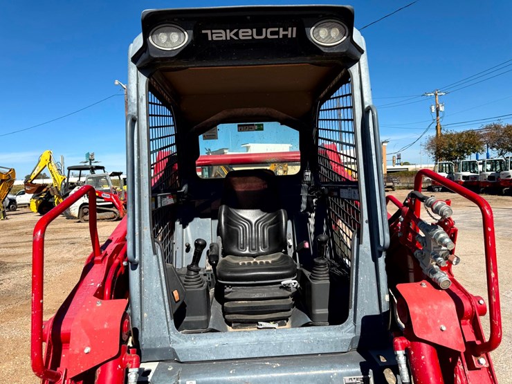 2021-takeuchi-tl10v2-image-9