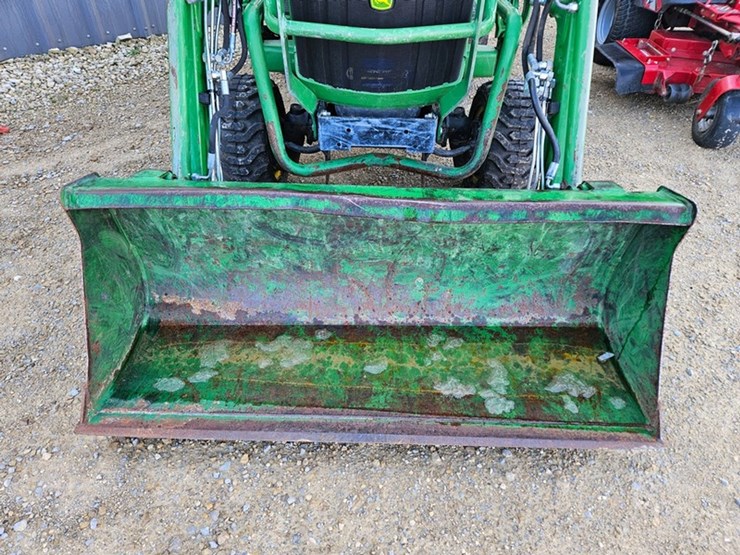 john-deere-1025r-image-8