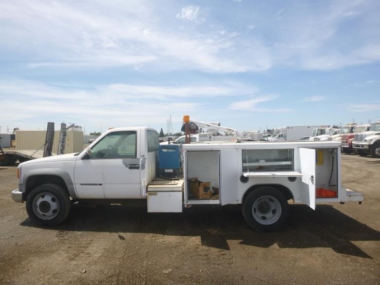 1999-gmc-3500-image-5