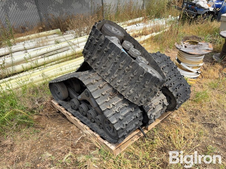 camoplast-tatou-utv-4s-utv-tracks-image-3