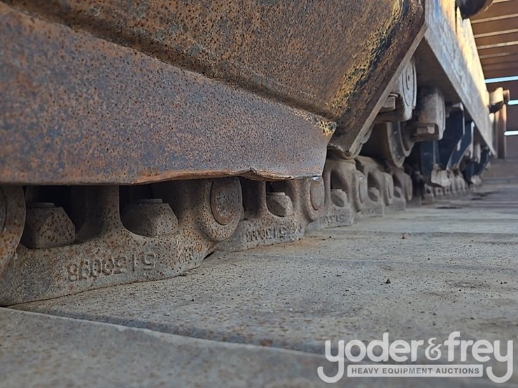 2019-caterpillar-336-image-13