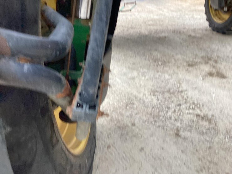 2020-john-deere-r4045-image-44