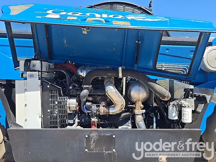 2019-genie-gth1256-image-38