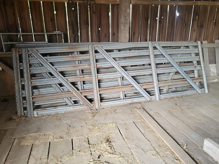 (4)-livestock-gates,-(2)-livestock-panels,-and-(1)-roll-of-woven-wire-fence-image-15