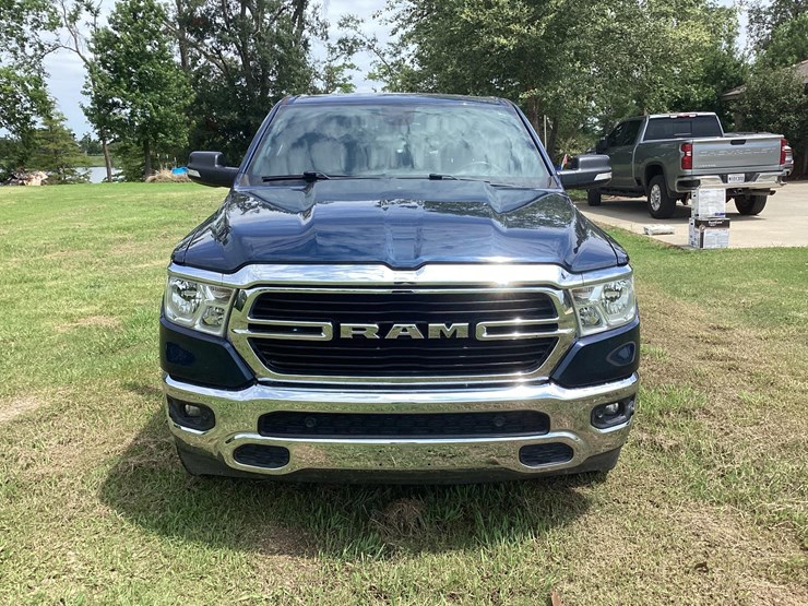 2021-dodge-1500-image-2