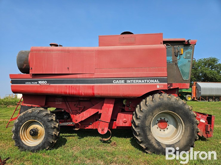 1988-case-ih-1660-image-4