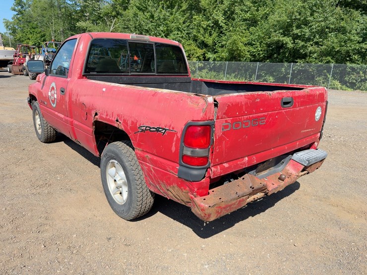 1997-dodge-ram-1500-image-3