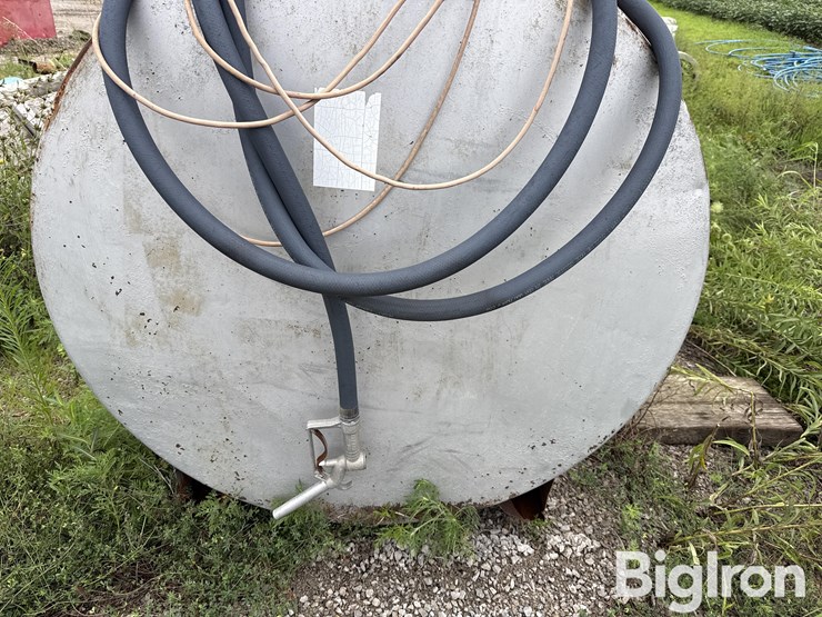 1,000-gal-fule-tank-w/-pump-image-10